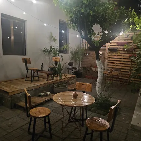 Vandrerhjem Lemon House Tirana