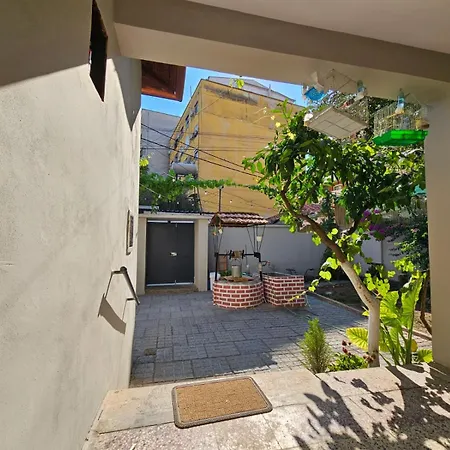 Lemon House Vandrerhjem Tirana