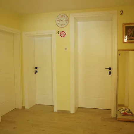 Lemon House * Tirana