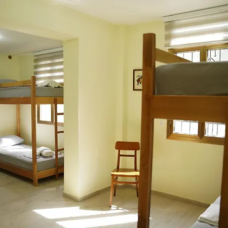 Lemon House Ostello Tirana