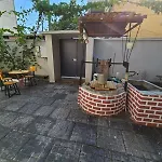 Lemon House