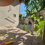 Lemon House Hostel Tirana