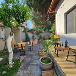 Lemon House Hostel Tirana