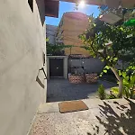 Lemon House Hostel *