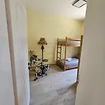 Lemon House Hostel *