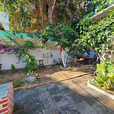 Lemon House Tirana