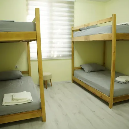 Hostel Lemon House Tirana