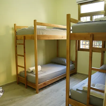 Hostel Lemon House *