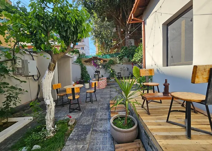 Lemon House Hostel Tirana